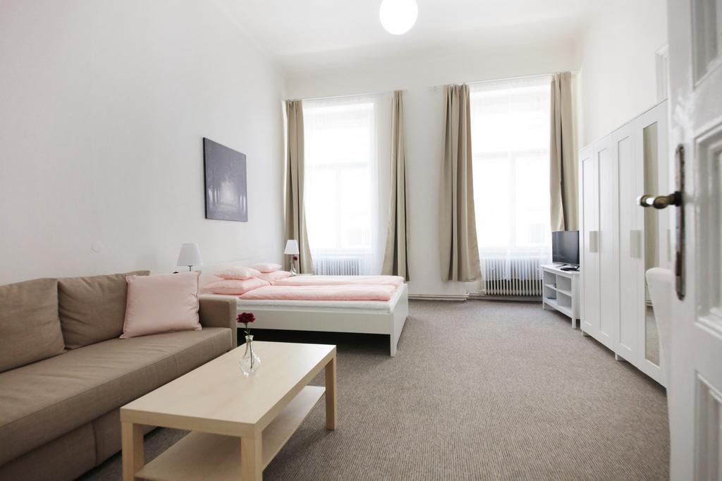 Aparthotel Wenceslas Πράγα Δωμάτιο φωτογραφία