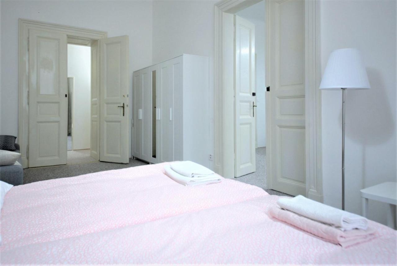 Aparthotel Wenceslas Πράγα Εξωτερικό φωτογραφία